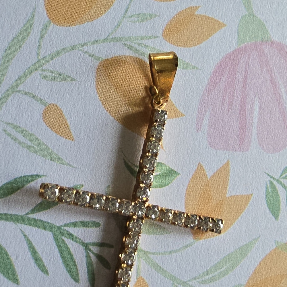 Cross pendant gold tone clear rhinestones religious christian jewelry - Picture 10 of 11